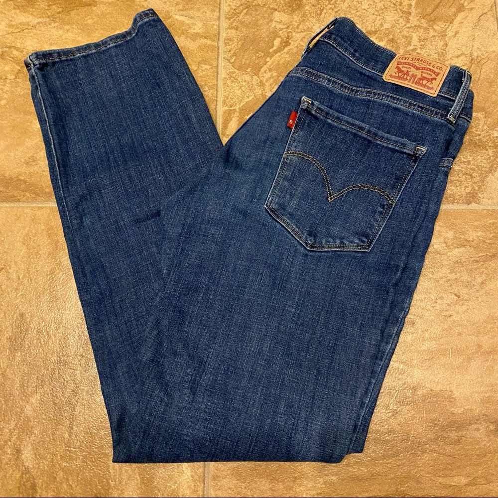 Levi’s 314 Shaping Straight Jeans Women’s Size 29 Waist Dark Wash